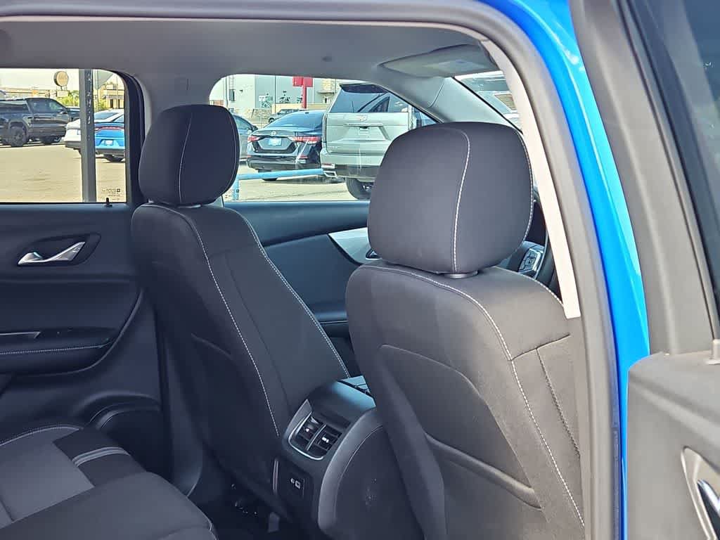 Used 2026 Chevrolet Blazer LT FWD image 17