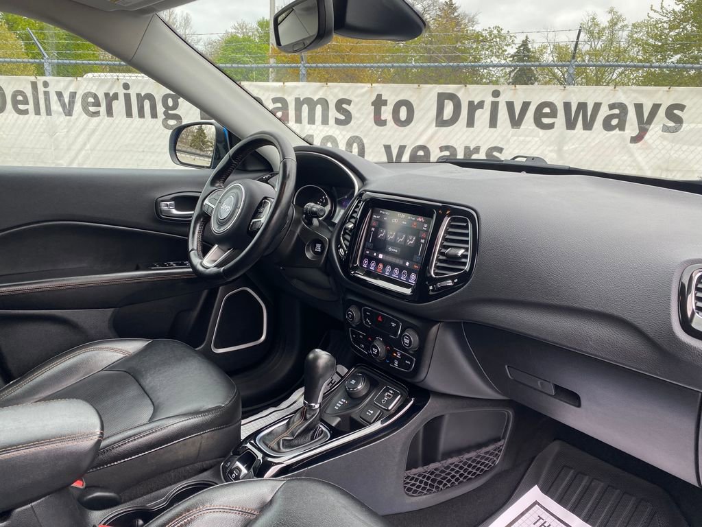 Used 2020 Jeep Compass Limited w/ Safety & Security Group AWD/4WD image 17