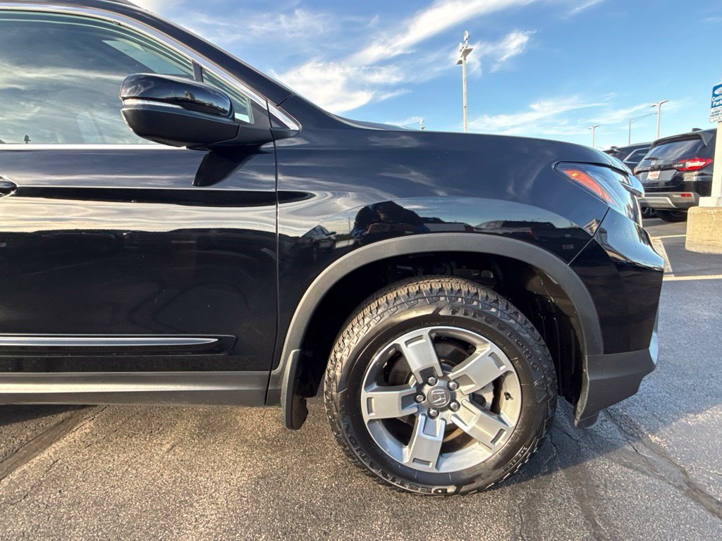 Certified 2025 Honda Ridgeline RTL image 15