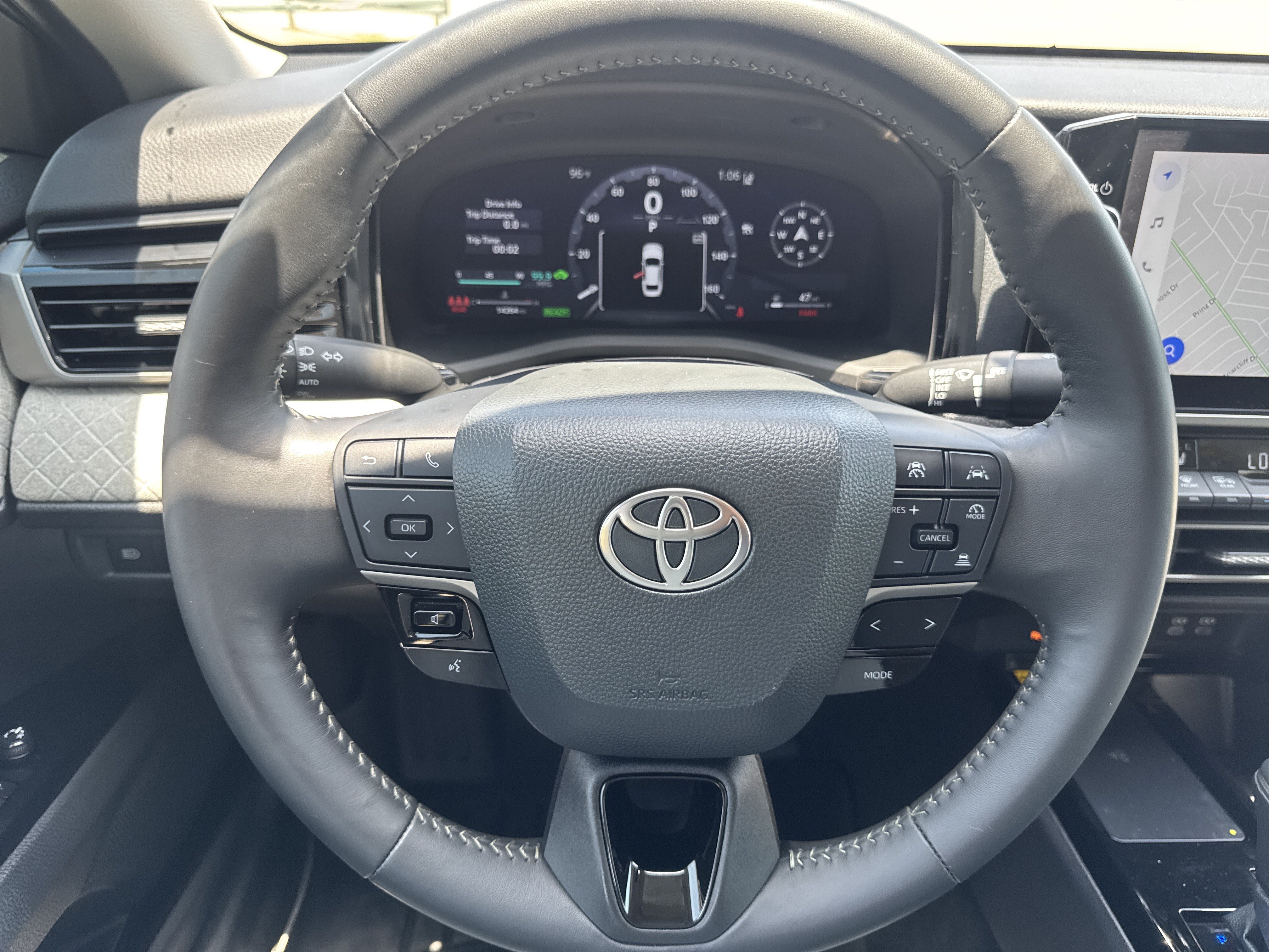 Used 2025 Toyota Camry XLE FWD image 12