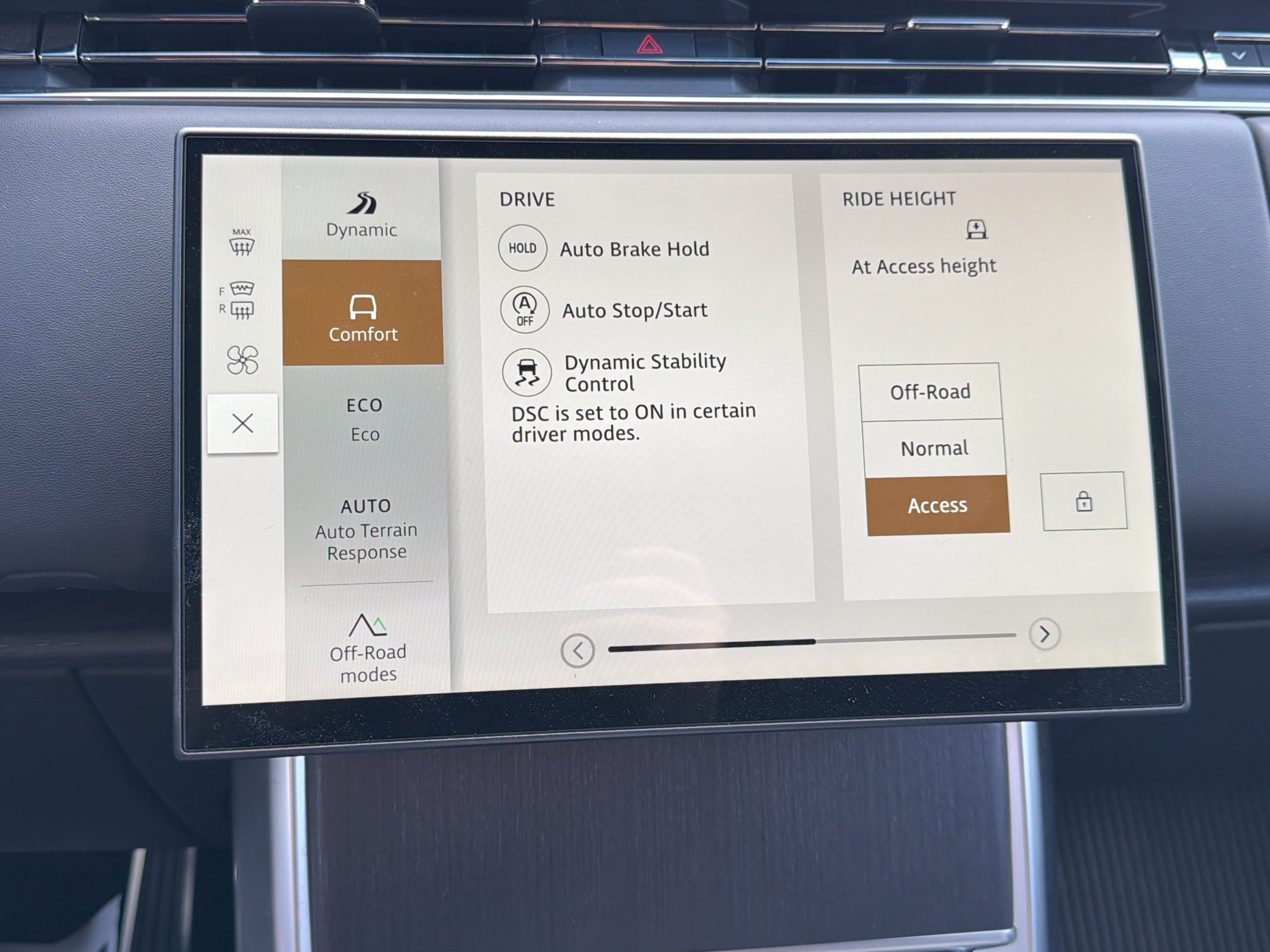 New 2026 Land Rover Range Rover SE AWD/4WD image 31