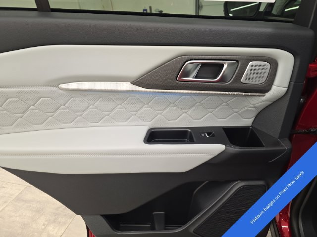 New 2026 Ford Explorer Platinum w/ LUX Leather Package AWD/4WD image 25