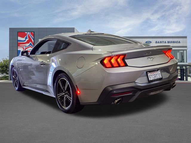 Used 2025 Ford Mustang Premium RWD image 3