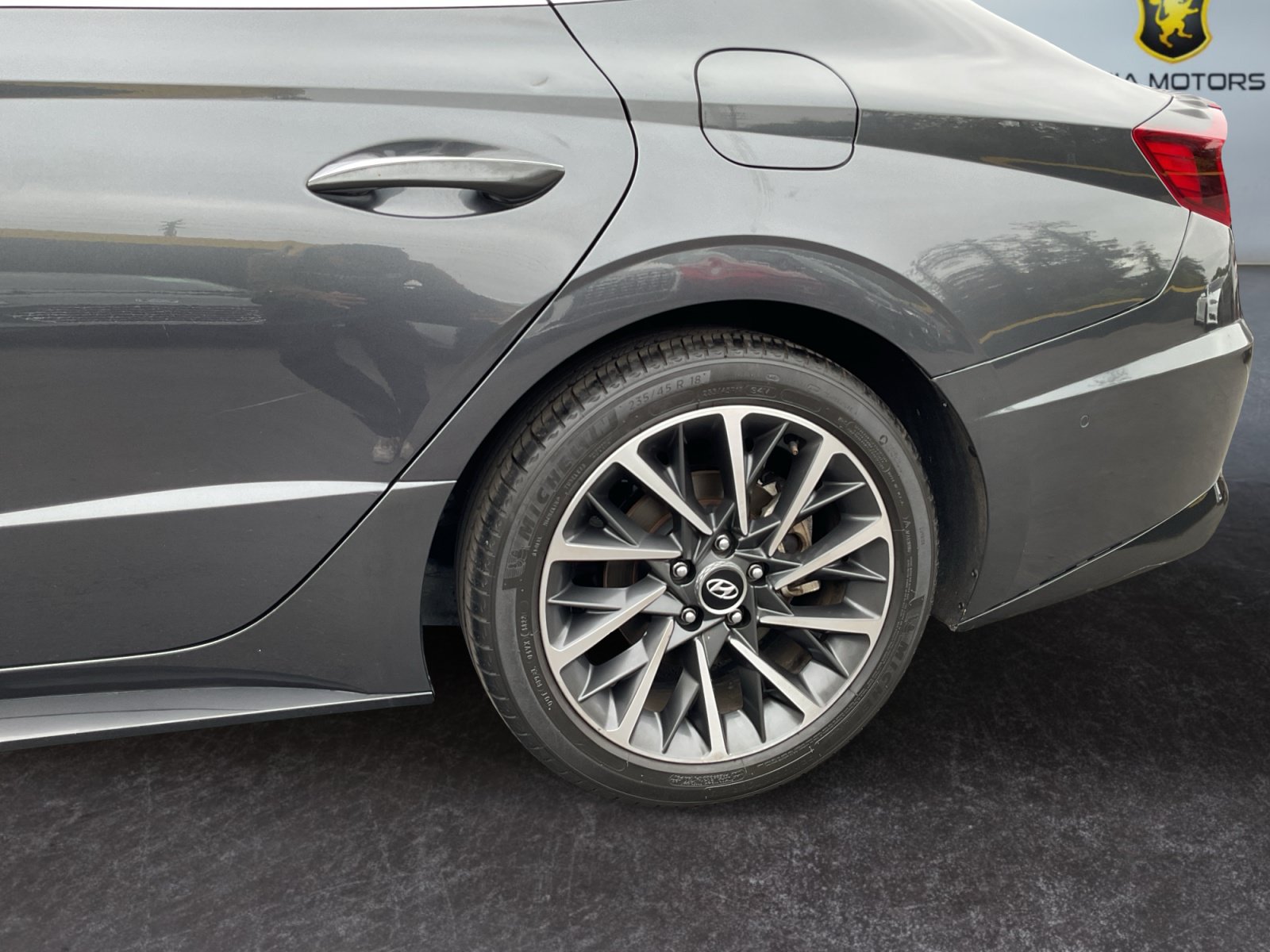 Used 2020 Hyundai Sonata Limited FWD image 9