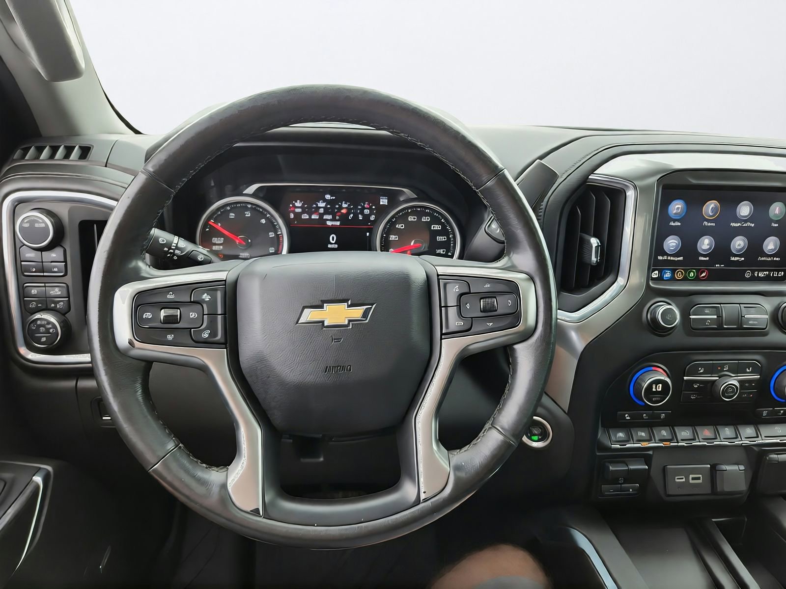 Used 2020 Chevrolet Silverado 1500 LTZ w/ LTZ Premium Package AWD/4WD image 16
