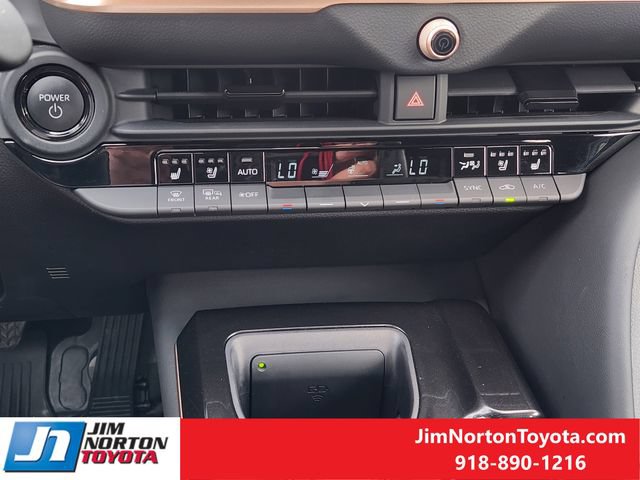 Used 2025 Toyota Crown Signia w/ Advanced Technology Package AWD/4WD image 21
