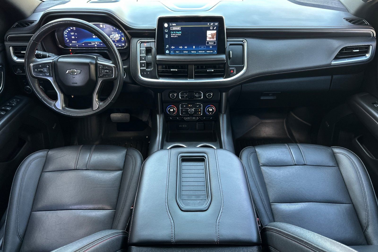 Used 2022 Chevrolet Tahoe RST w/ Luxury Package AWD/4WD image 13