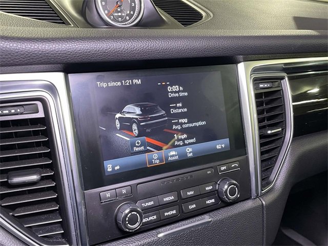 Used 2018 Porsche Macan image 30