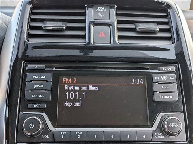 Used 2016 Nissan Versa Note SV image 13