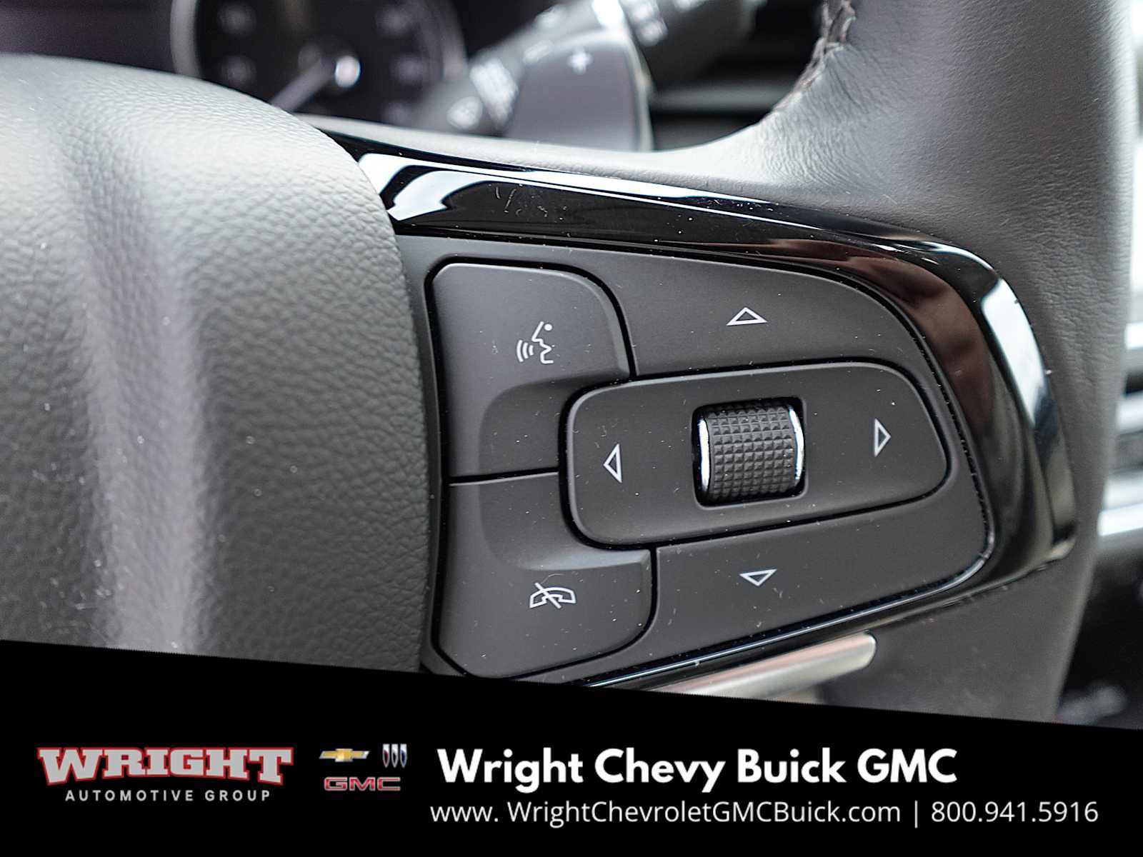 Used 2023 Buick Enclave Essence w/ Experience Buick Package image 15