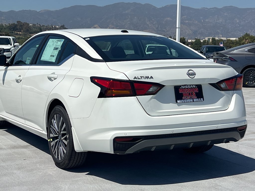 New 2026 Nissan Altima 2.5 SV FWD image 5