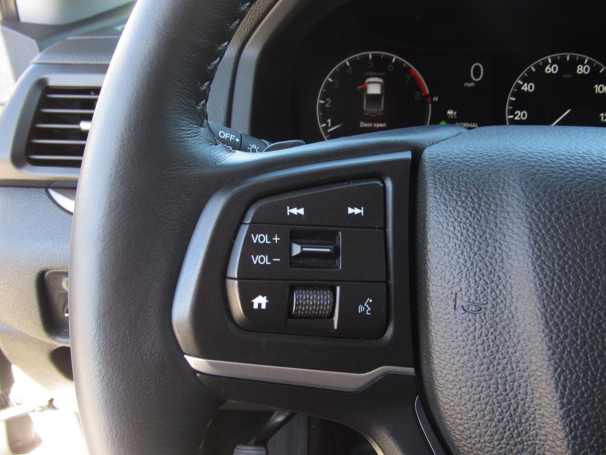 Used 2025 Honda Ridgeline Sport+ image 22