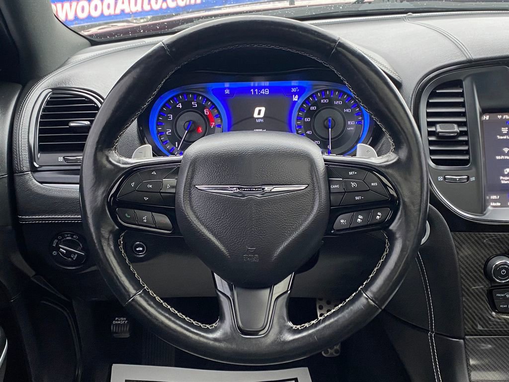Used 2023 Chrysler 300 C image 25