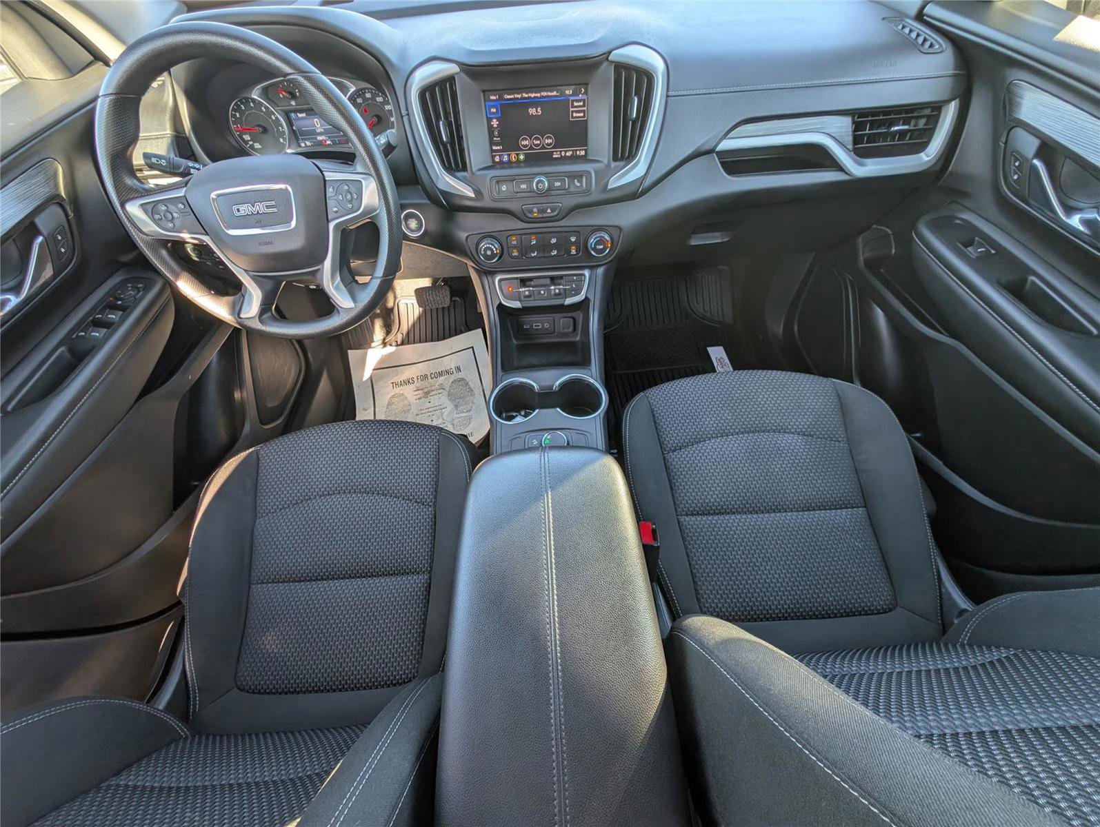 Used 2024 GMC Terrain SLE image 33