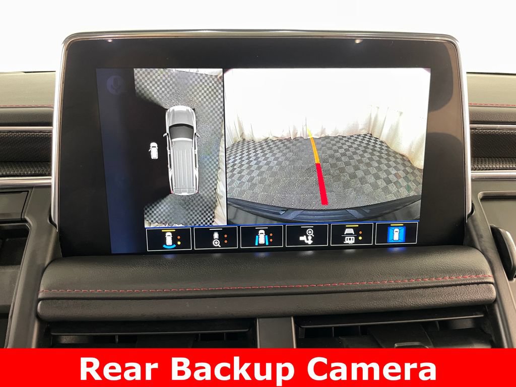 Used 2022 Chevrolet Tahoe RST w/ Luxury Package AWD/4WD image 3