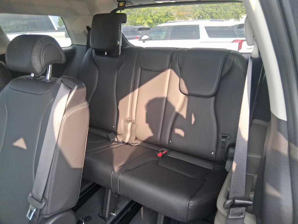 Certified 2026 Kia Carnival FWD image 18