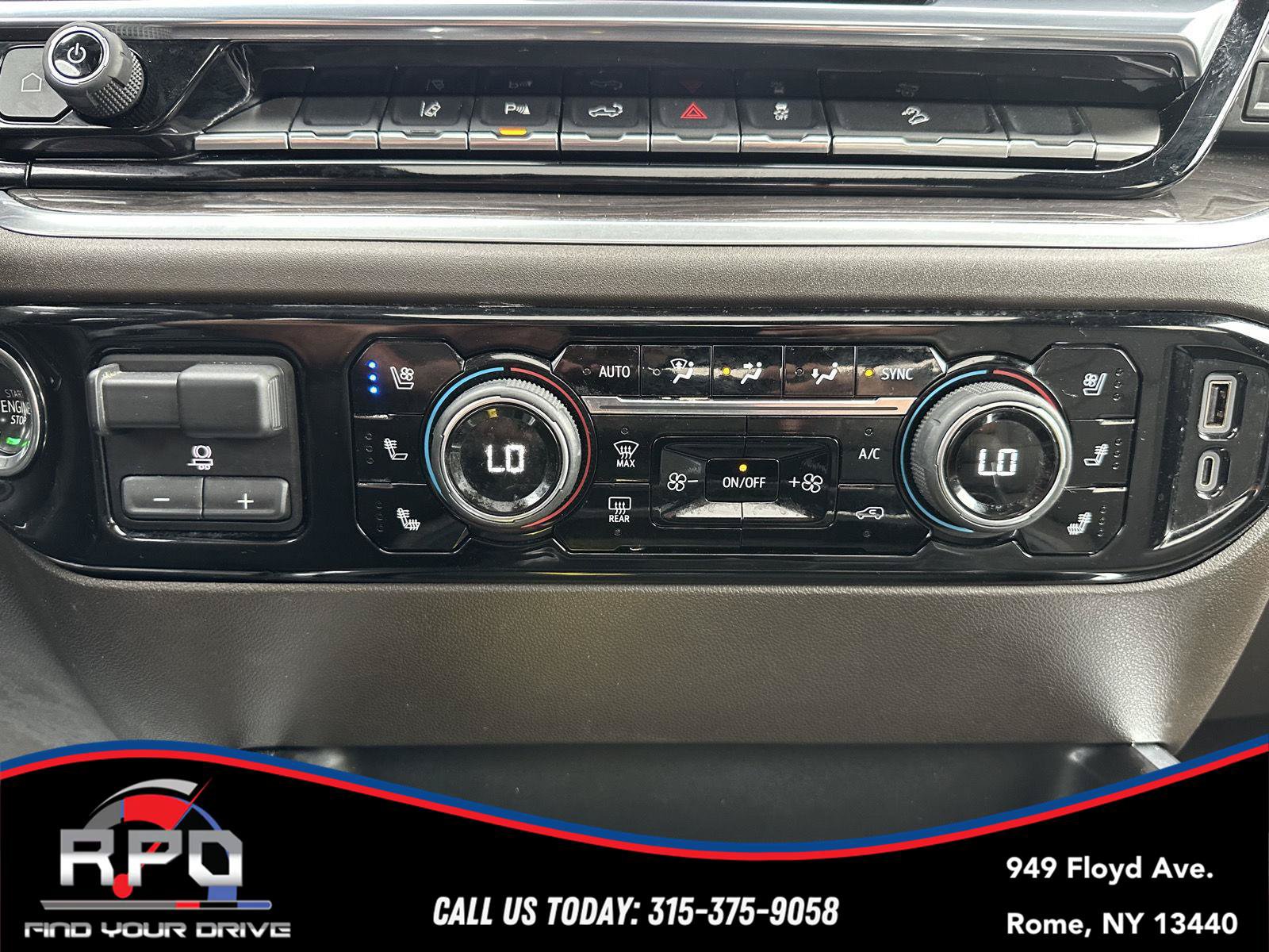 Used 2024 Chevrolet Silverado 2500 LTZ w/ LTZ Convenience Package AWD/4WD image 18