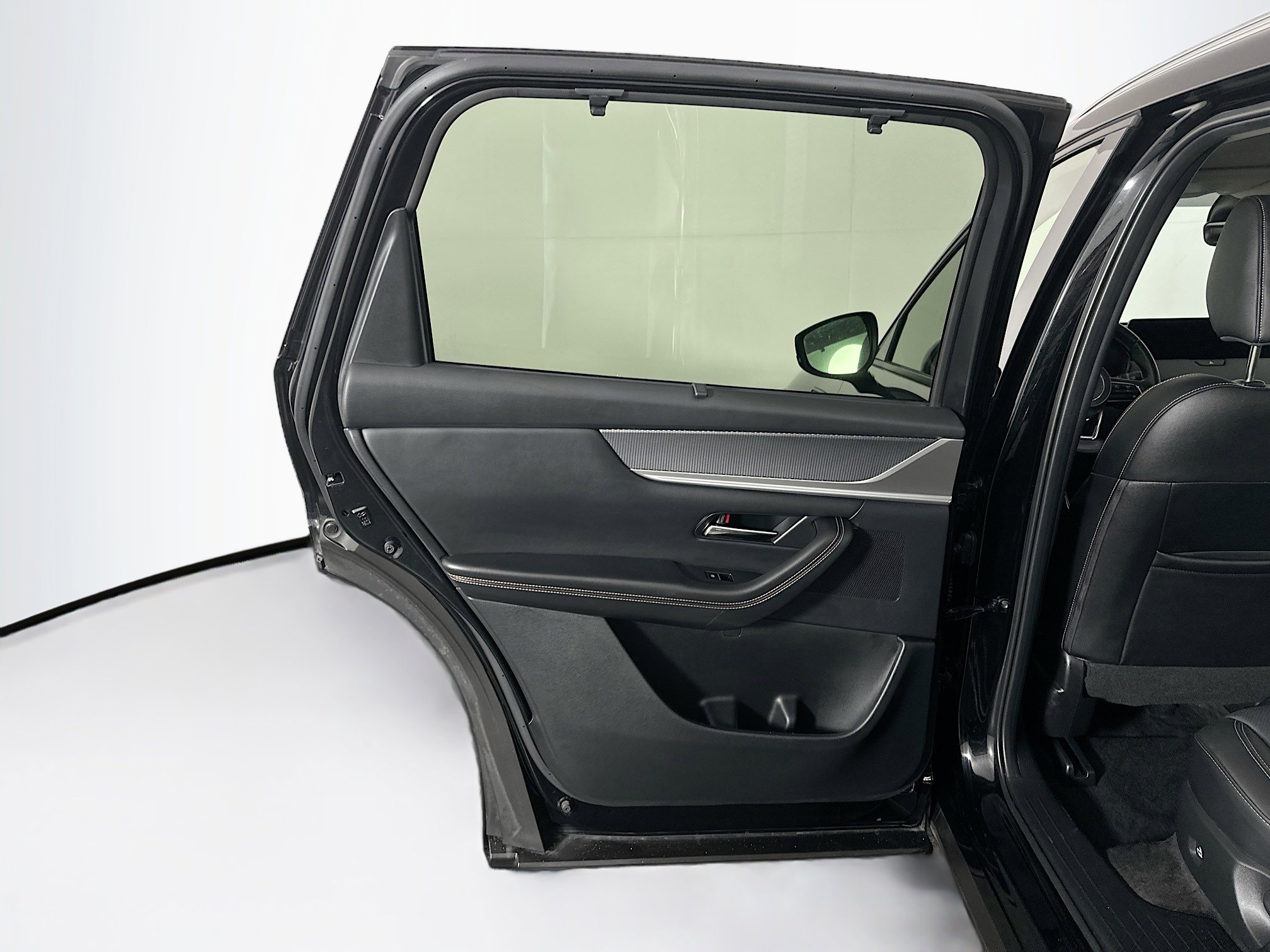 Used 2025 MAZDA CX-90 3.3 Turbo w/ Preferred Package image 28