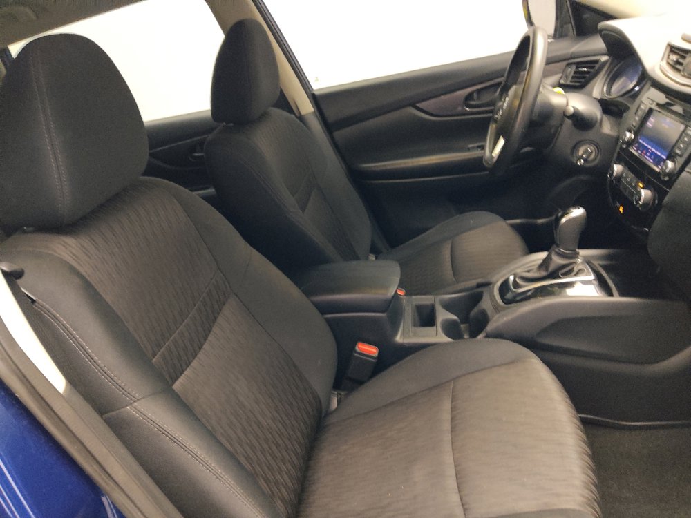 Used 2019 Nissan Rogue S image 21