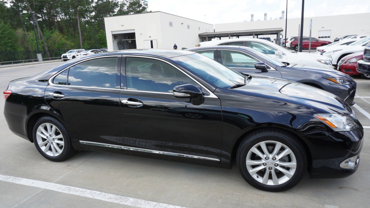 Used 2011 Lexus ES 350 image 4