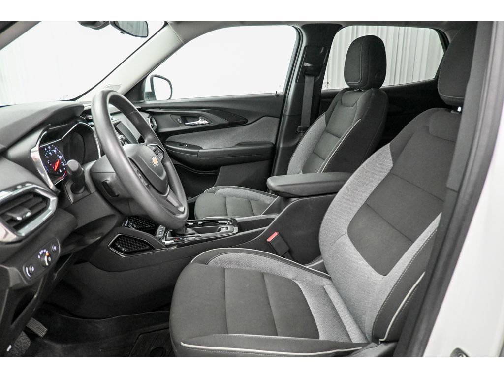 Used 2023 Chevrolet TrailBlazer LT image 30