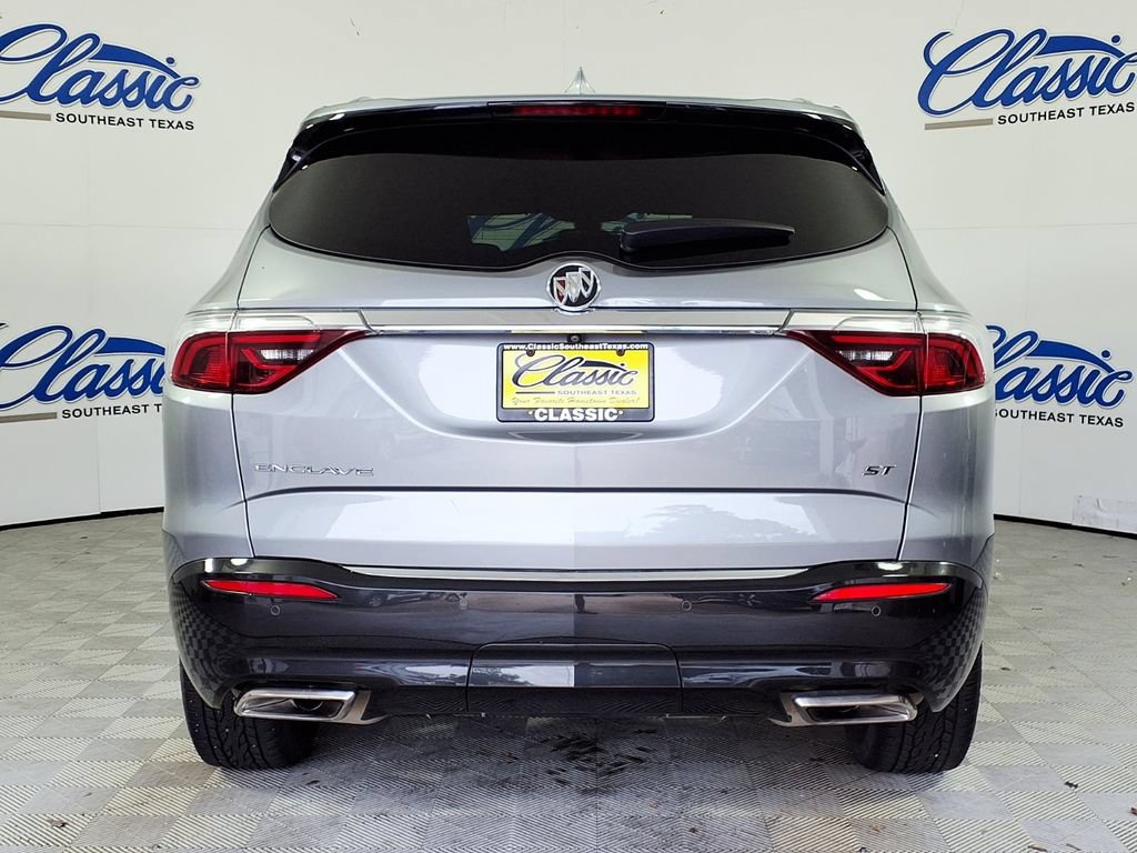 Used 2023 Buick Enclave Essence w/ Experience Buick Package FWD image 4