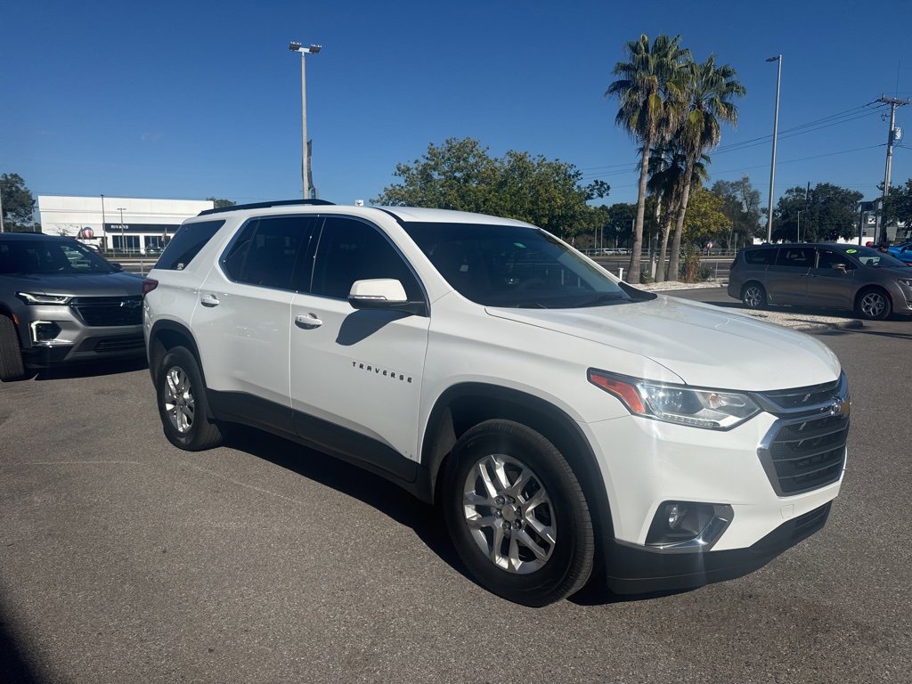 Used 2021 Chevrolet Traverse LT