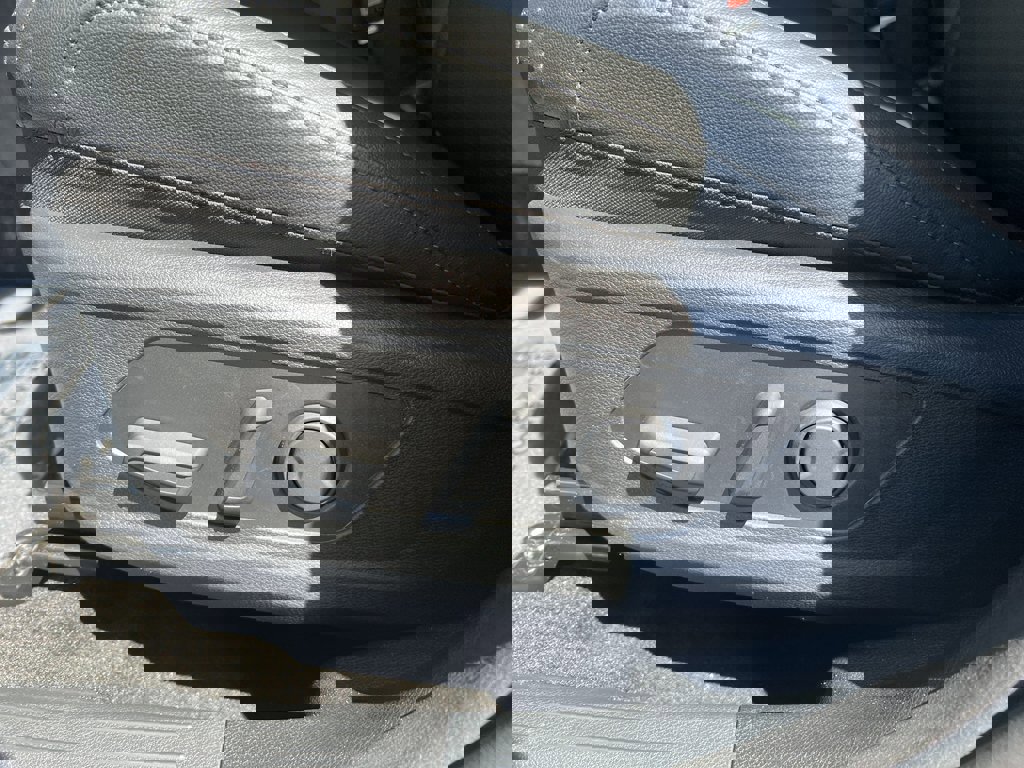 New 2026 Kia Sportage EX image 18