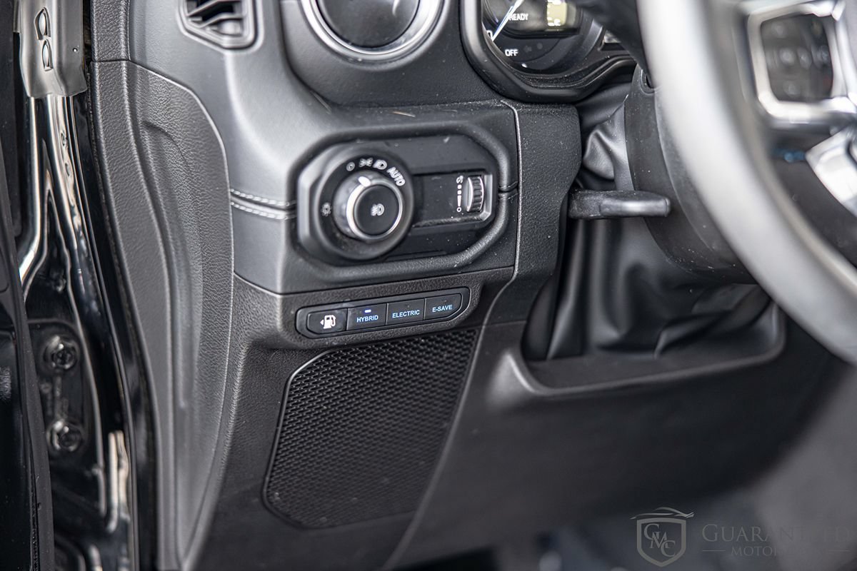 Used 2024 Jeep Wrangler High Altitude AWD/4WD image 18