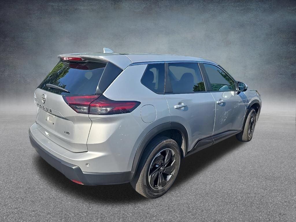 Used 2025 Nissan Rogue SV AWD/4WD image 7