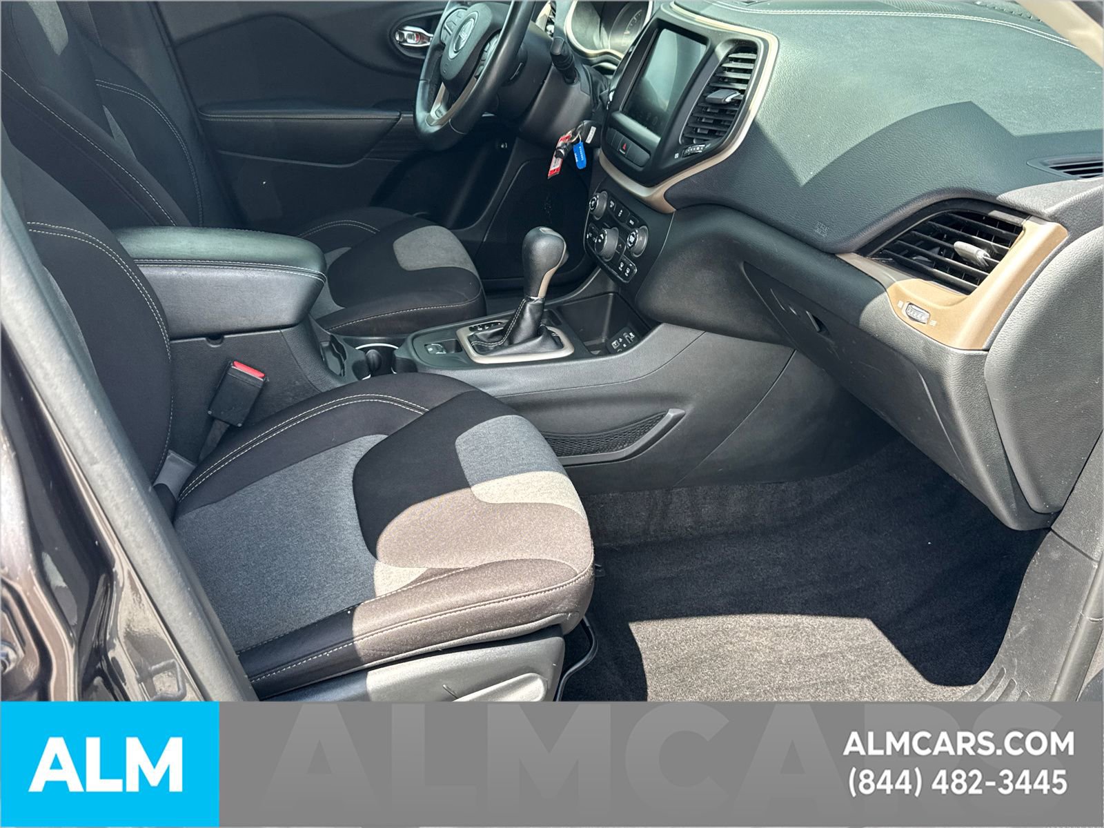 Used 2014 Jeep Cherokee Latitude image 16