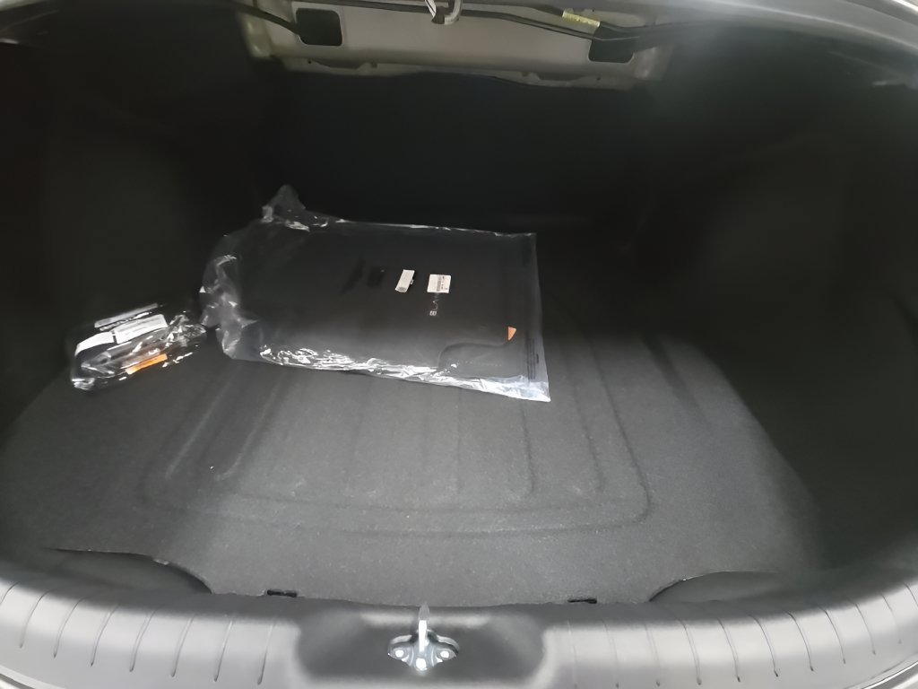 New 2026 Hyundai Elantra SE FWD image 19