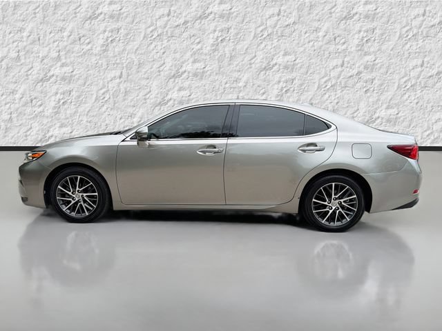 Used 2016 Lexus ES 350 w/ Premium Package w/Wood Trim FWD image 6