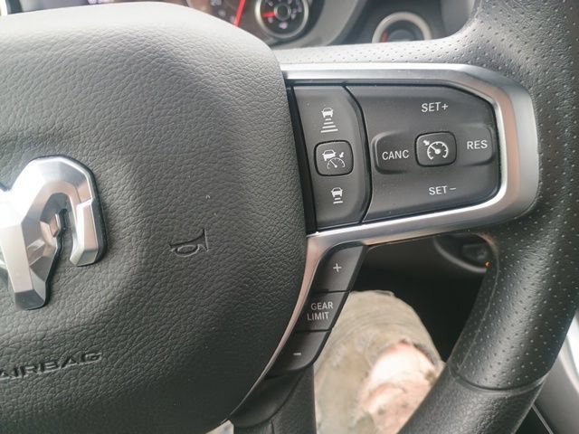 Used 2026 RAM 1500 Express AWD/4WD image 30