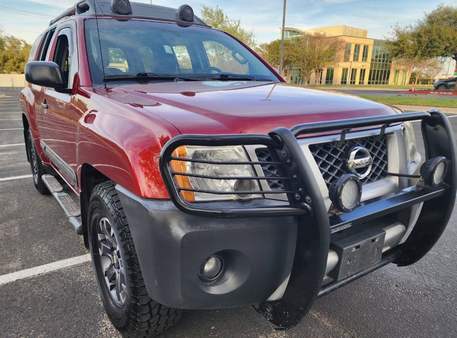 Used 2015 Nissan Xterra PRO-4X w/ Pro-4x Leather Package image 3