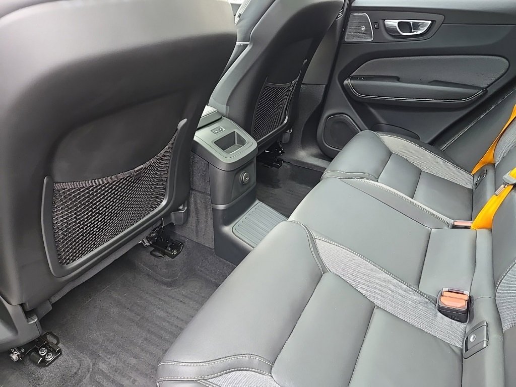 Certified 2025 Volvo XC60 T8 Polestar image 18