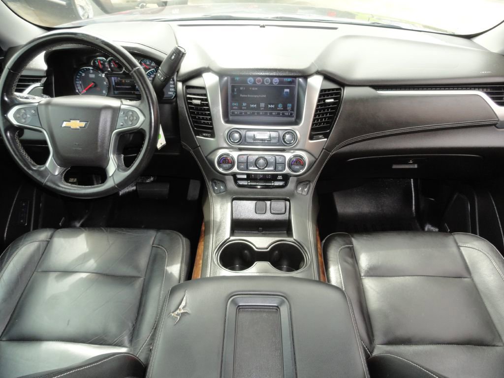Used 2019 Chevrolet Suburban LT AWD/4WD image 6