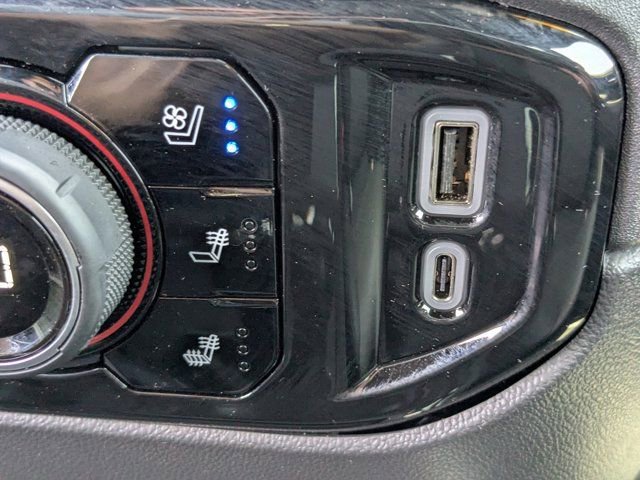 Used 2023 Chevrolet Silverado 1500 ZR2 w/ Technology Package image 23