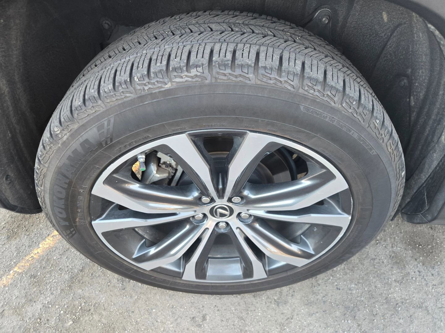 Used 2019 Lexus RX 450h AWD image 35