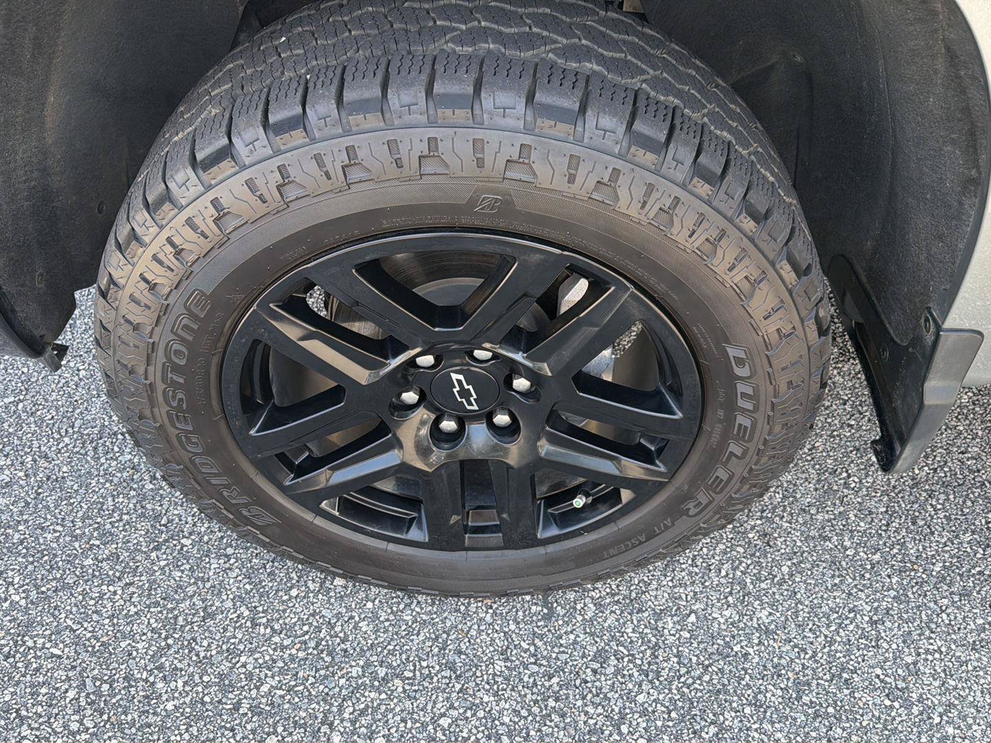 Used 2024 Chevrolet Silverado 1500 Custom Trail Boss AWD/4WD image 35