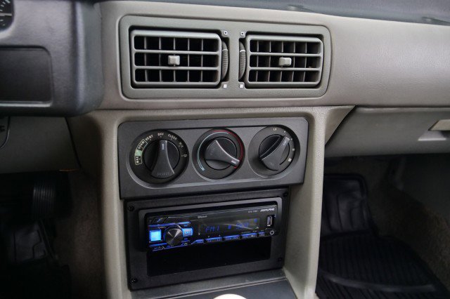 Used 1989 Ford Mustang LX image 15