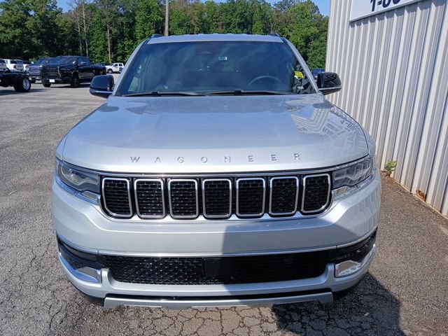 Used 2024 Jeep Wagoneer L Series II w/ Flexible Seating Group AWD/4WD image 8