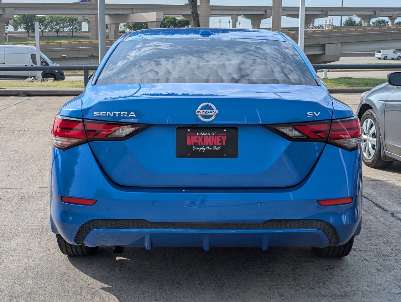 Used 2022 Nissan Sentra SV w/ All-Weather Package FWD image 5