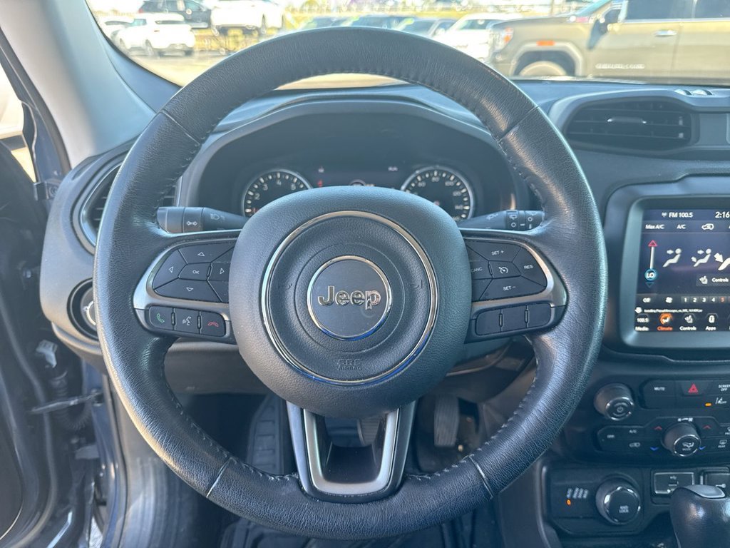 Used 2021 Jeep Renegade Limited AWD/4WD image 23