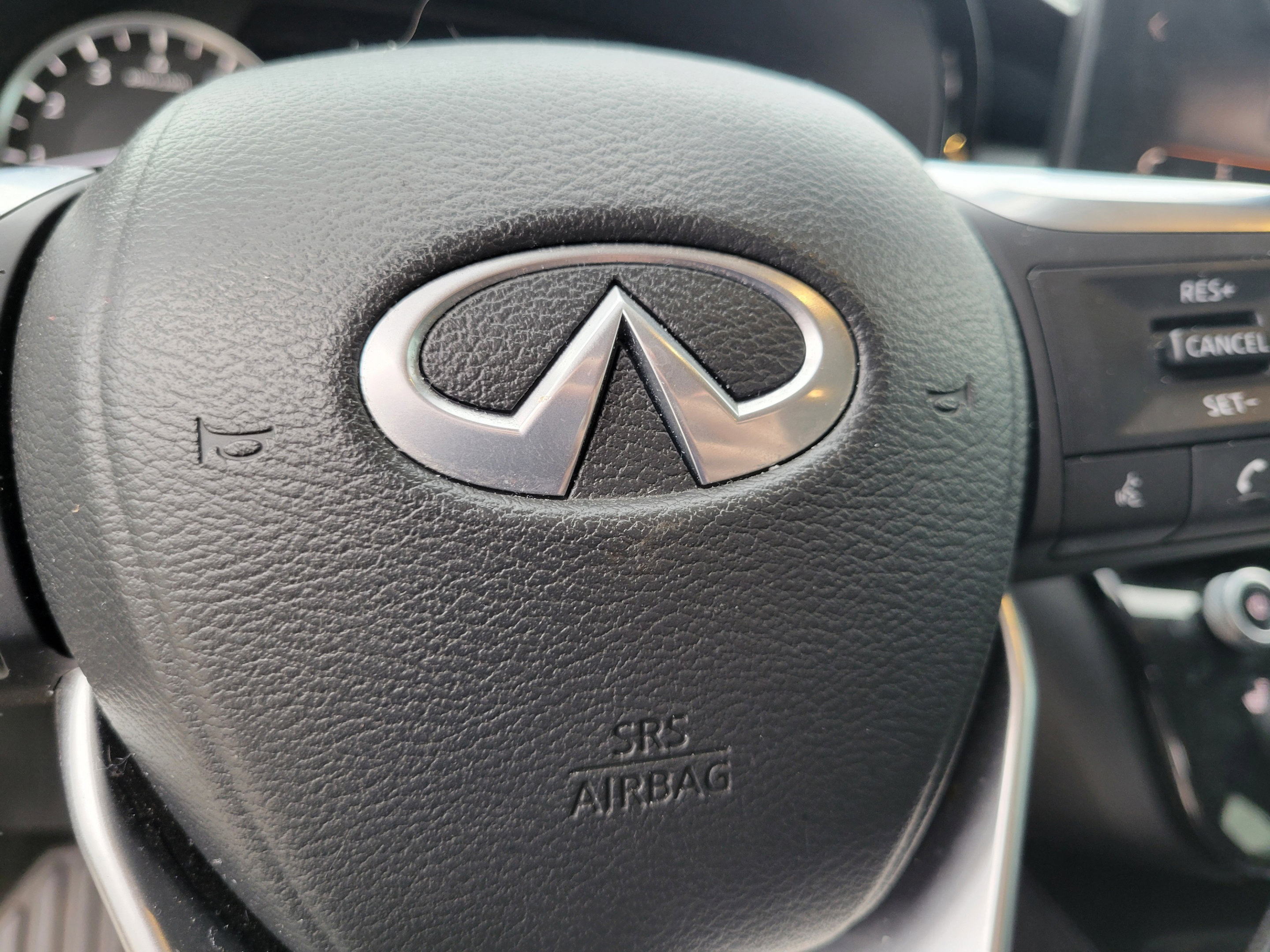 Used 2023 INFINITI QX60 Pure FWD image 25