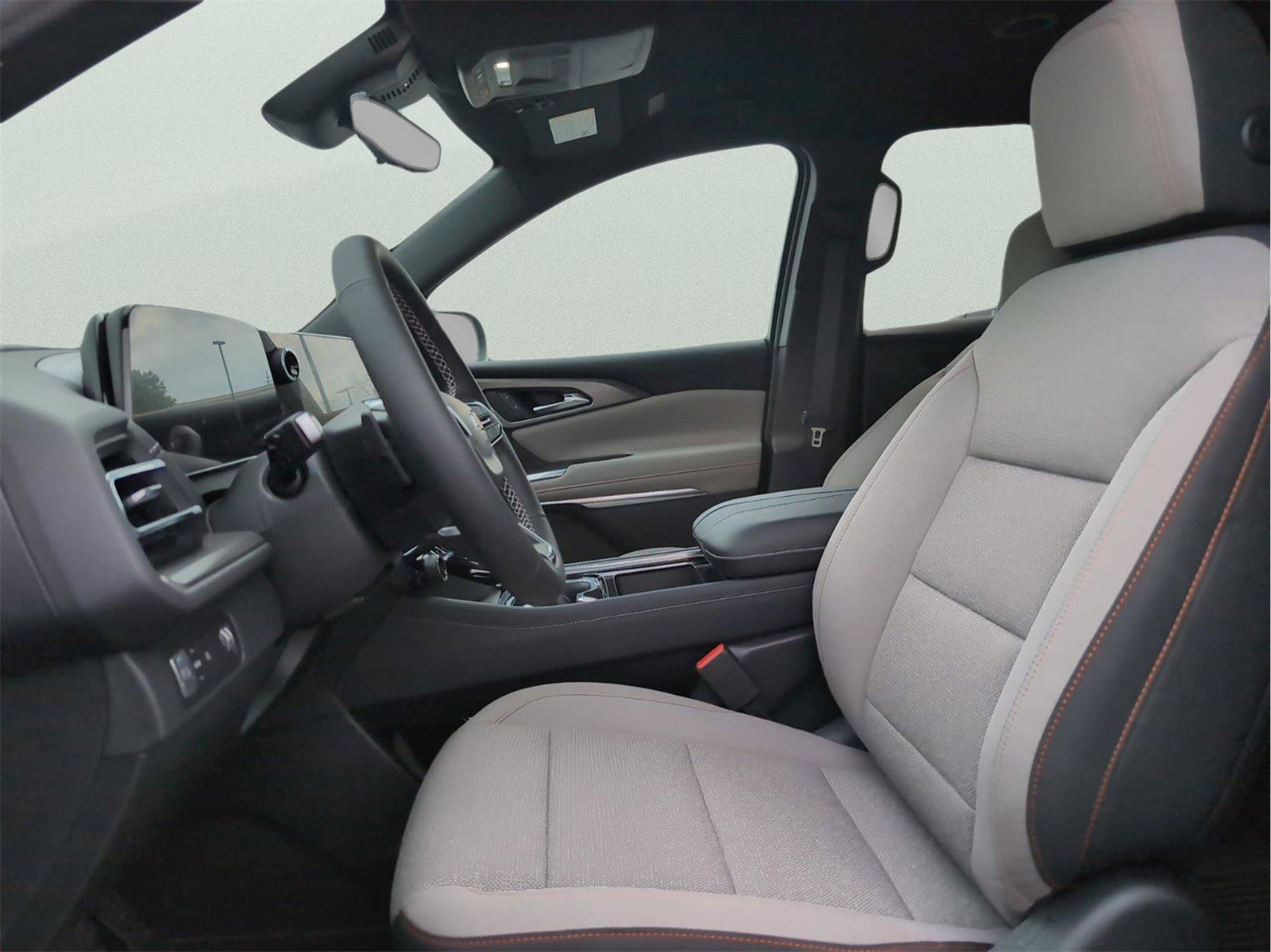 New 2026 Chevrolet Traverse LT w/ Driver Confidence Package image 32