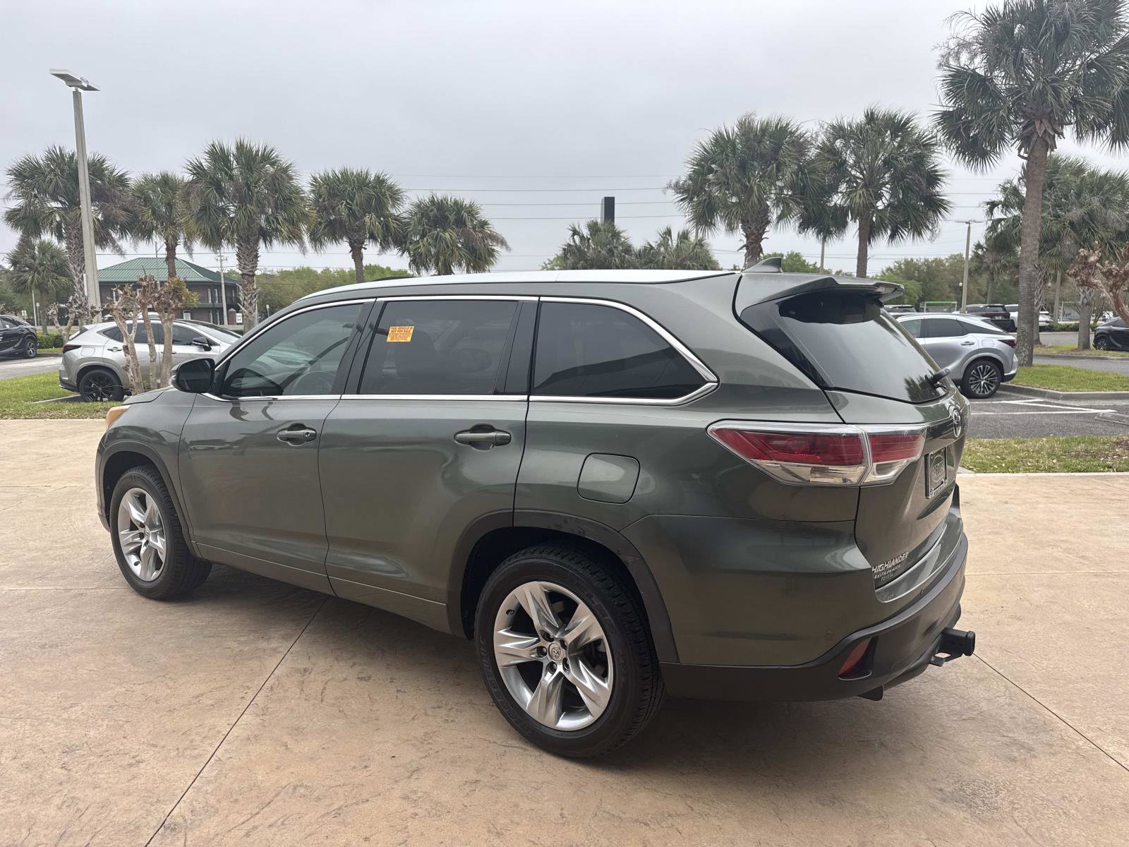 Used 2014 Toyota Highlander Limited image 5