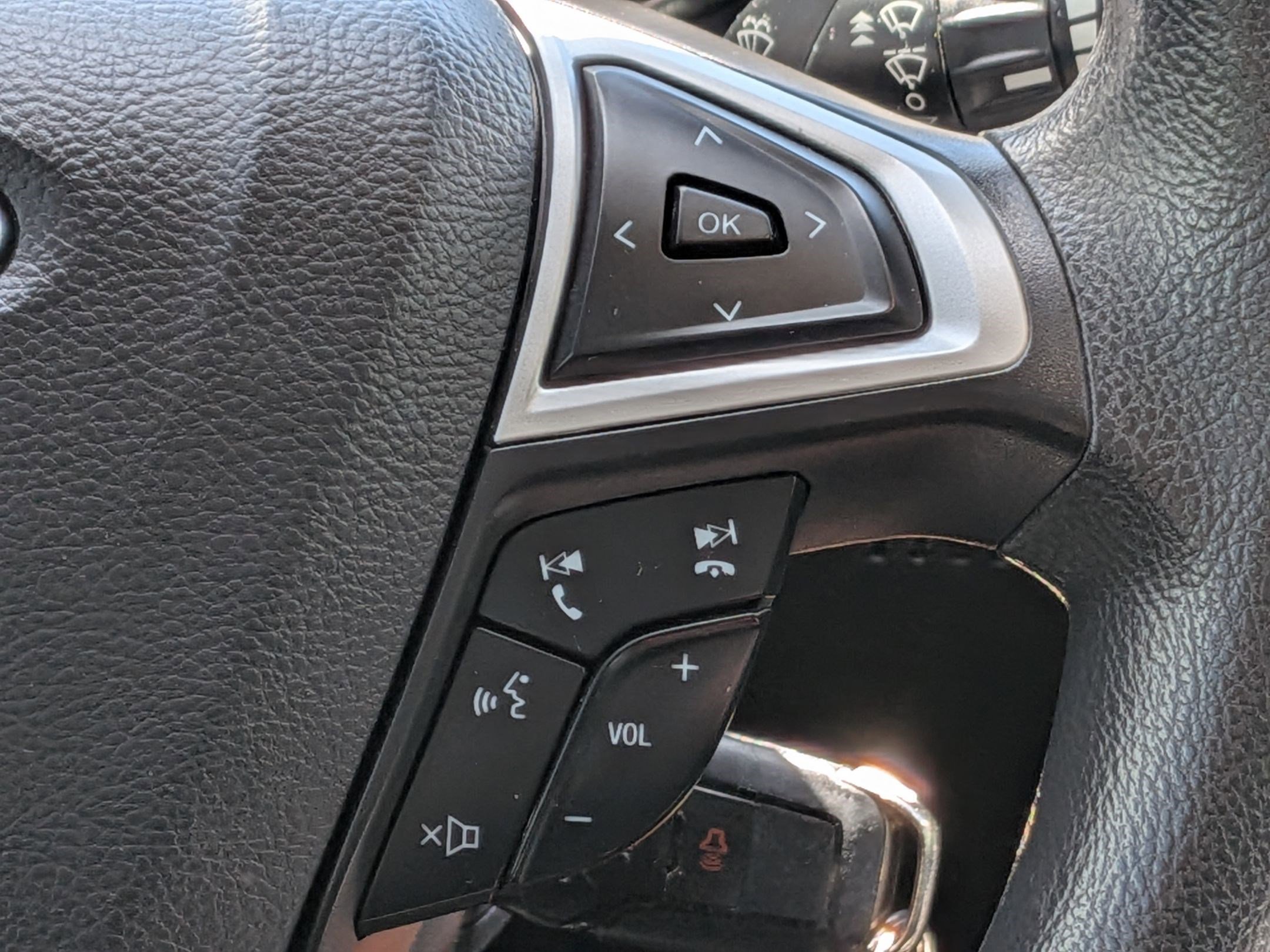 Used 2015 Ford Fusion SE FWD image 20