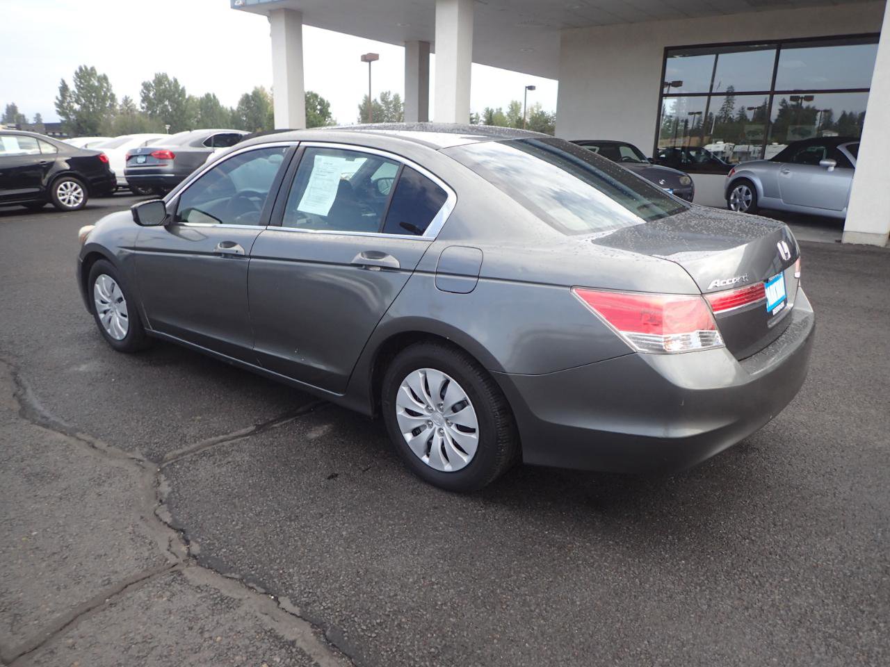 Used 2011 Honda Accord LX image 3
