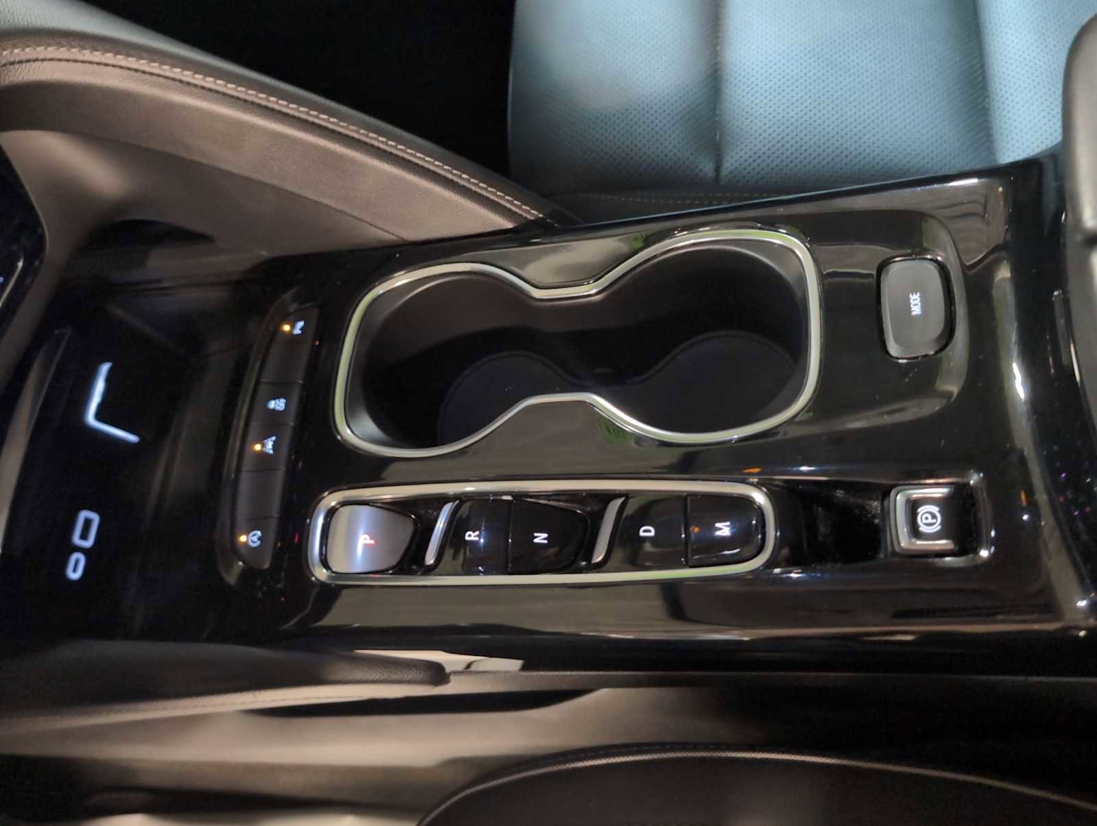 Used 2023 Buick Envision Essence image 13